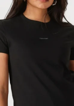 zwarte calvin klein t-shirt placed institutional baby tee