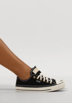 zwarte converse lage sneakers chuck taylor all star crafted stitching