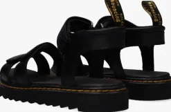 zwarte dr martens platte sandalen klaire k