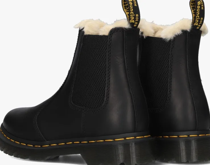 zwarte dr martens vachtlaarzen 2976 leonore