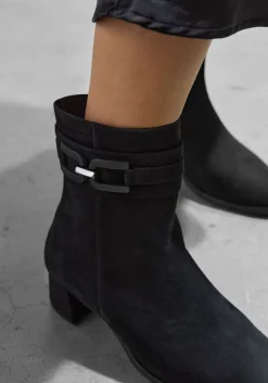 zwarte hassia enkellaarsjes 304852