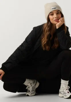 zwarte ilse jacobsen gewatteerde jas art06