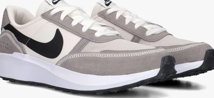 zwarte nike lage sneakers nike waffle nav