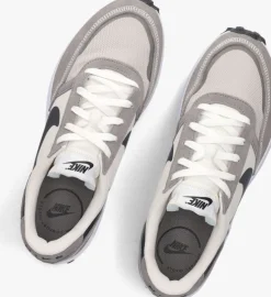 zwarte nike lage sneakers nike waffle nav