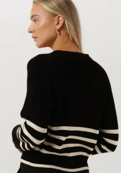 zwarte notes du nord vest gaia cardigan