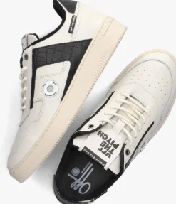 zwarte off the pitch lage sneakers sky force