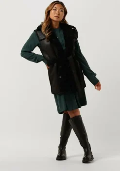 zwarte simple gilet simba jer-sherpa-22-3