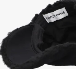 zwarte stand studio pet cia mini cap