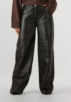 zwarte studio ar wijde broek tess