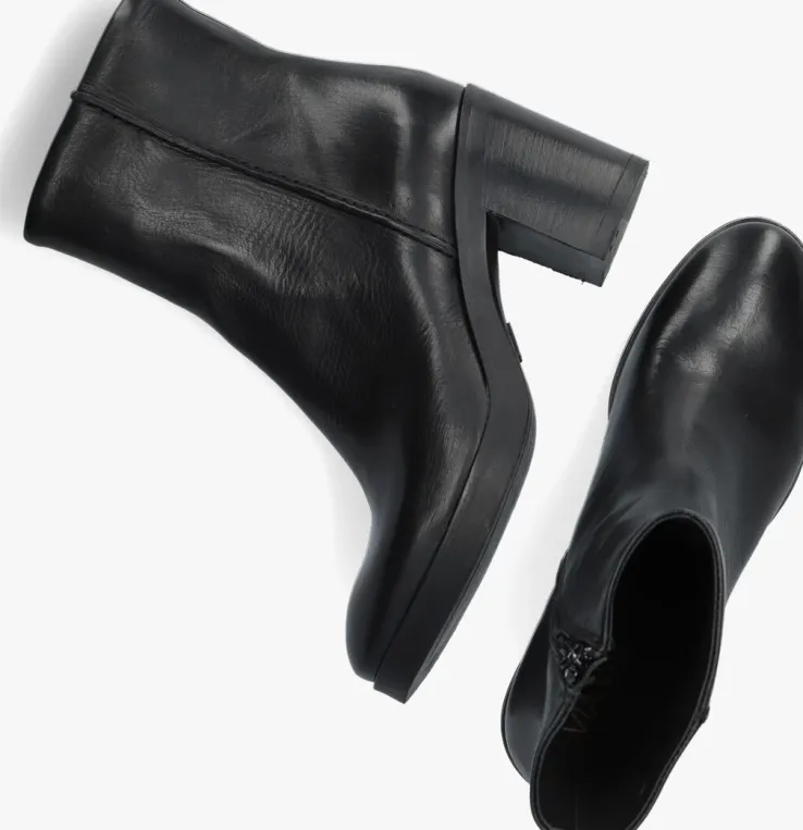 zwarte via vai enkellaarsjes taara