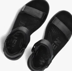 zwarte woden platte sandalen line